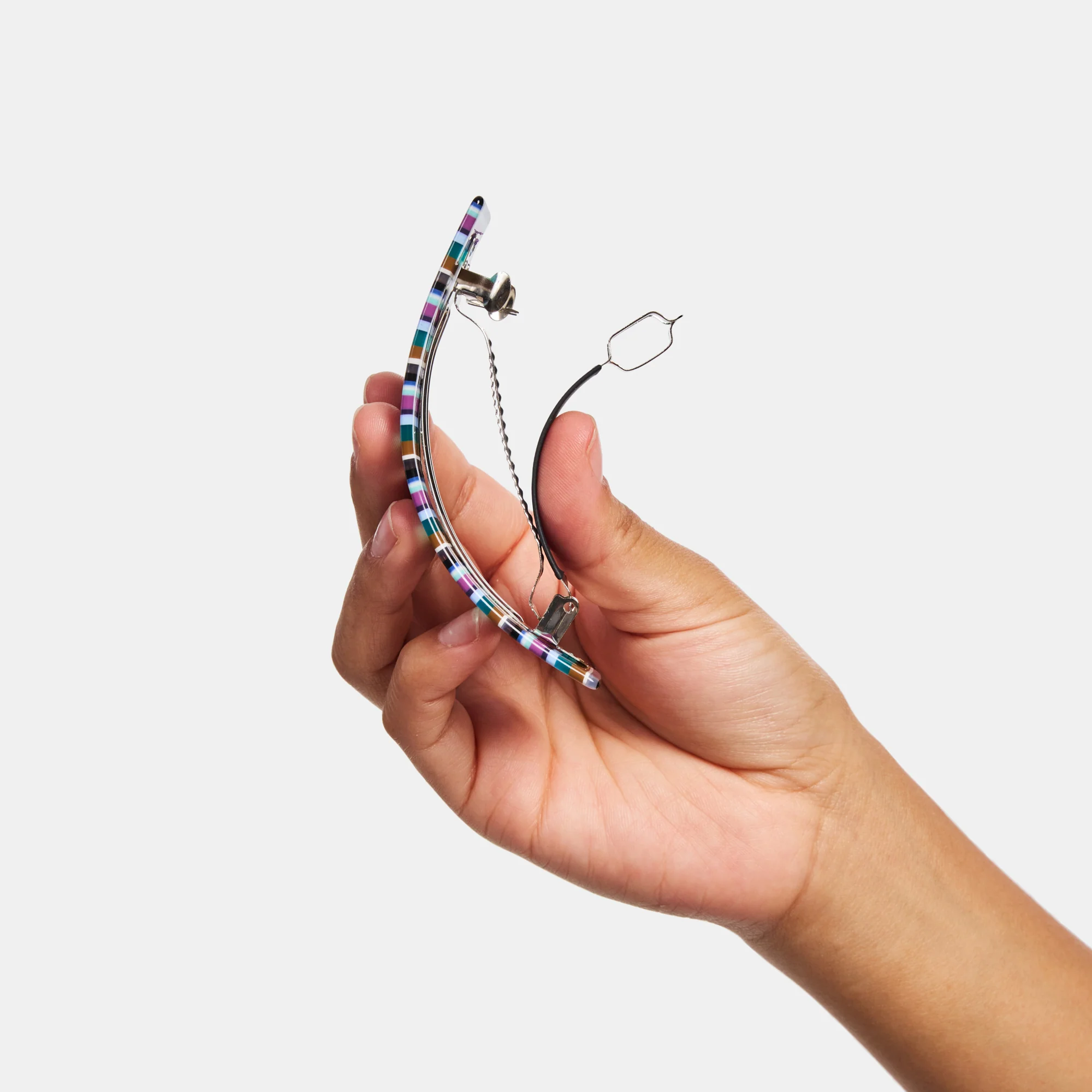 Curve Barrette in Frances - Image 4