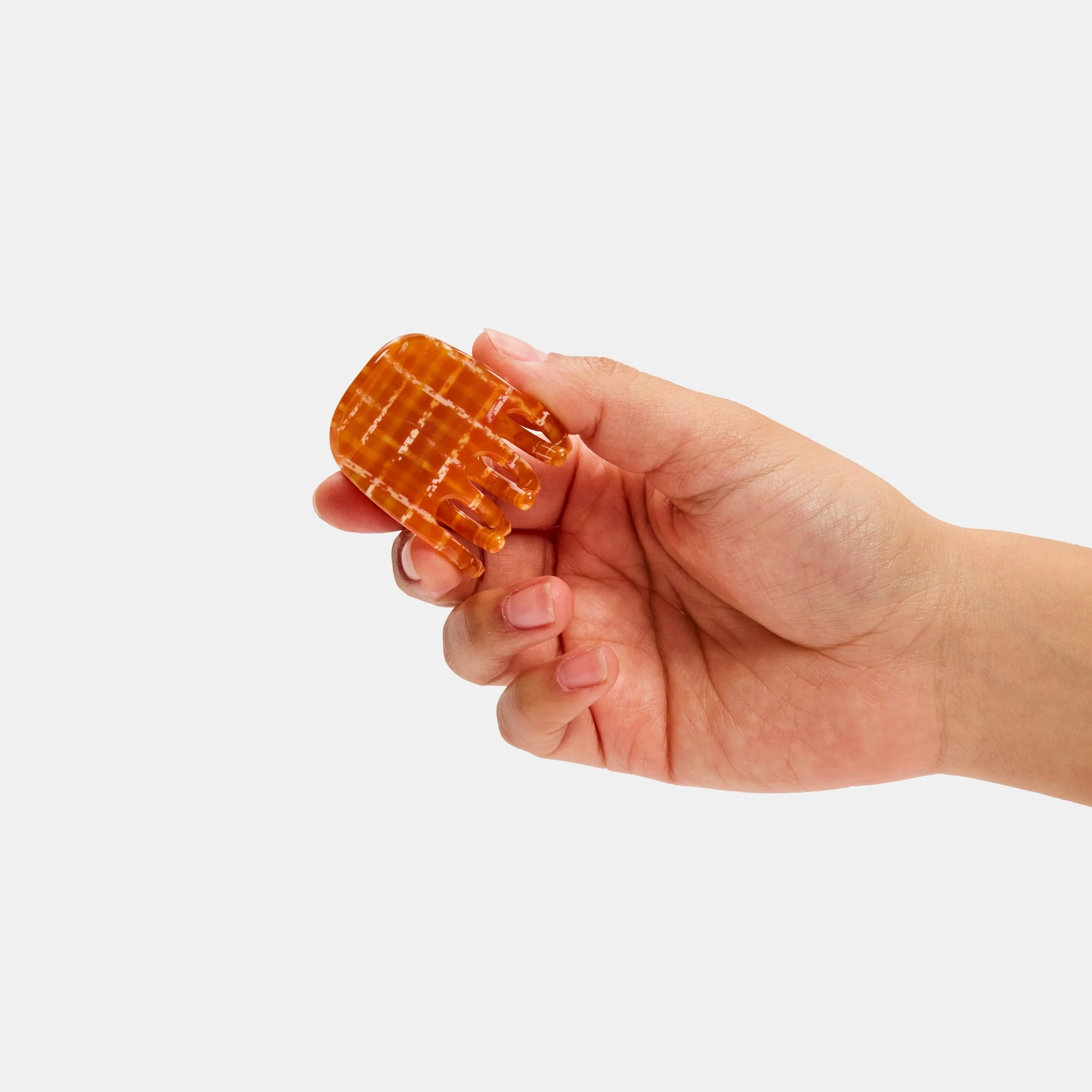 Midi Ursa Claw in Caramel Plaid - Image 4