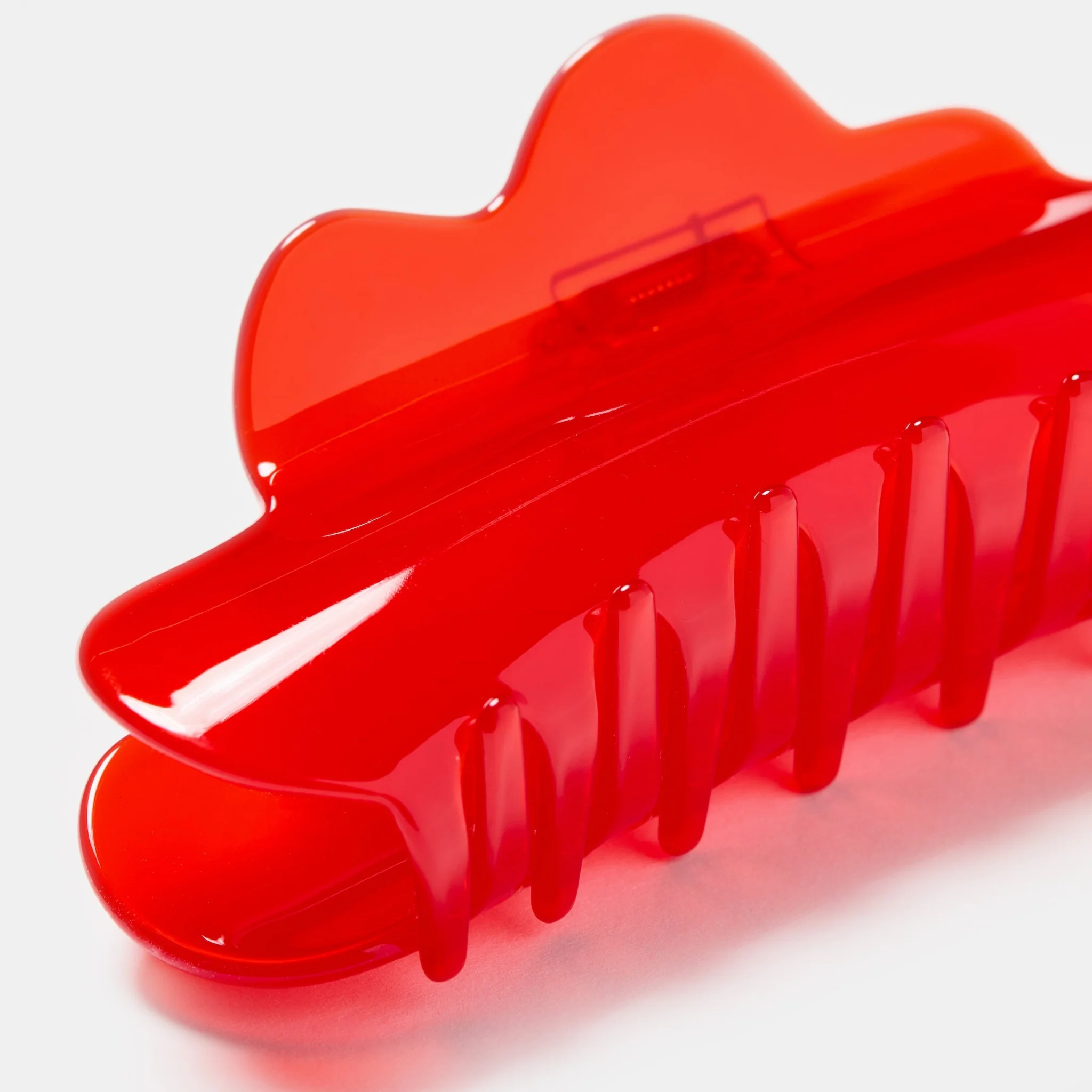 Nimbus Claw in Candy Red - Image 3