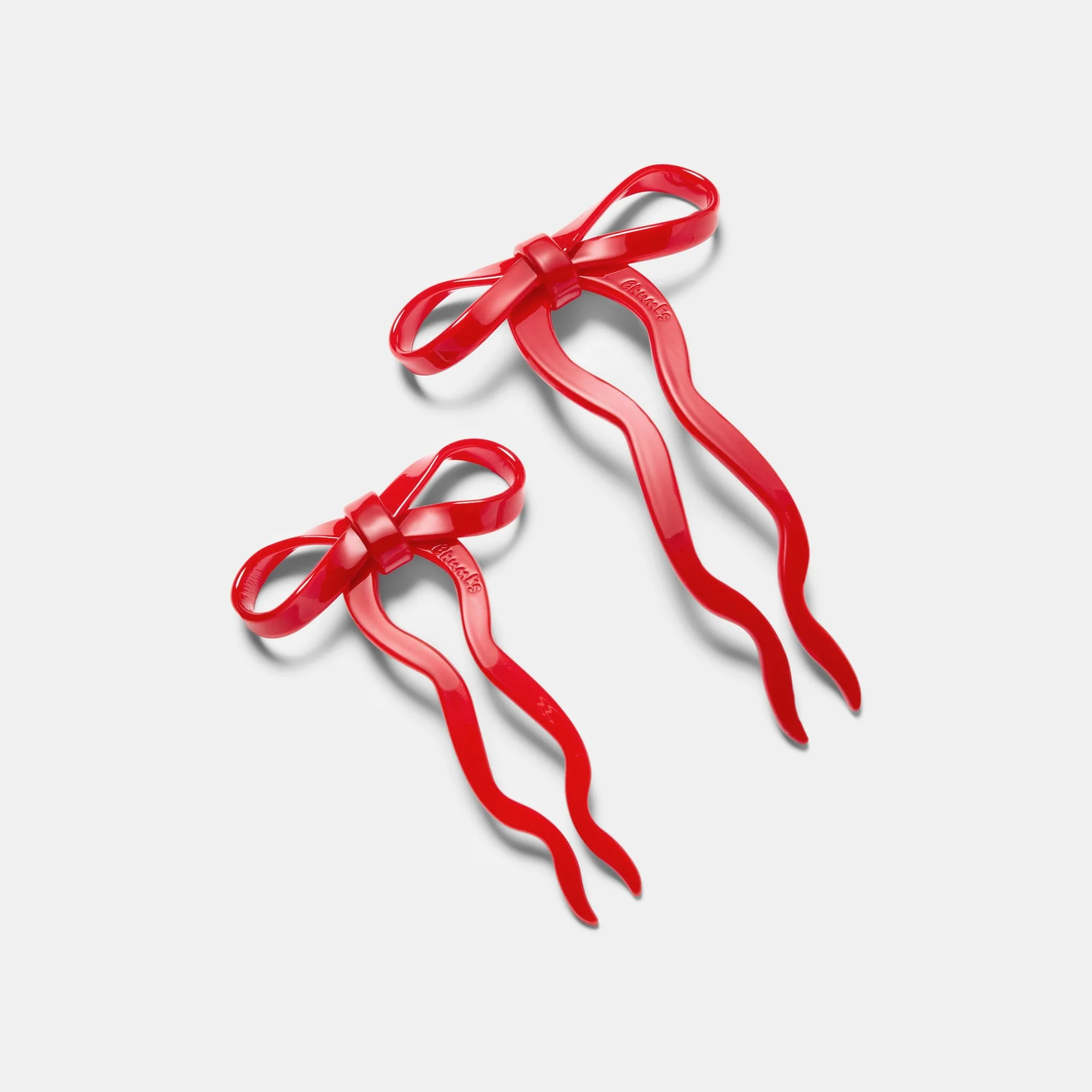 Bow Hairpin in Small Cherry - Image 4