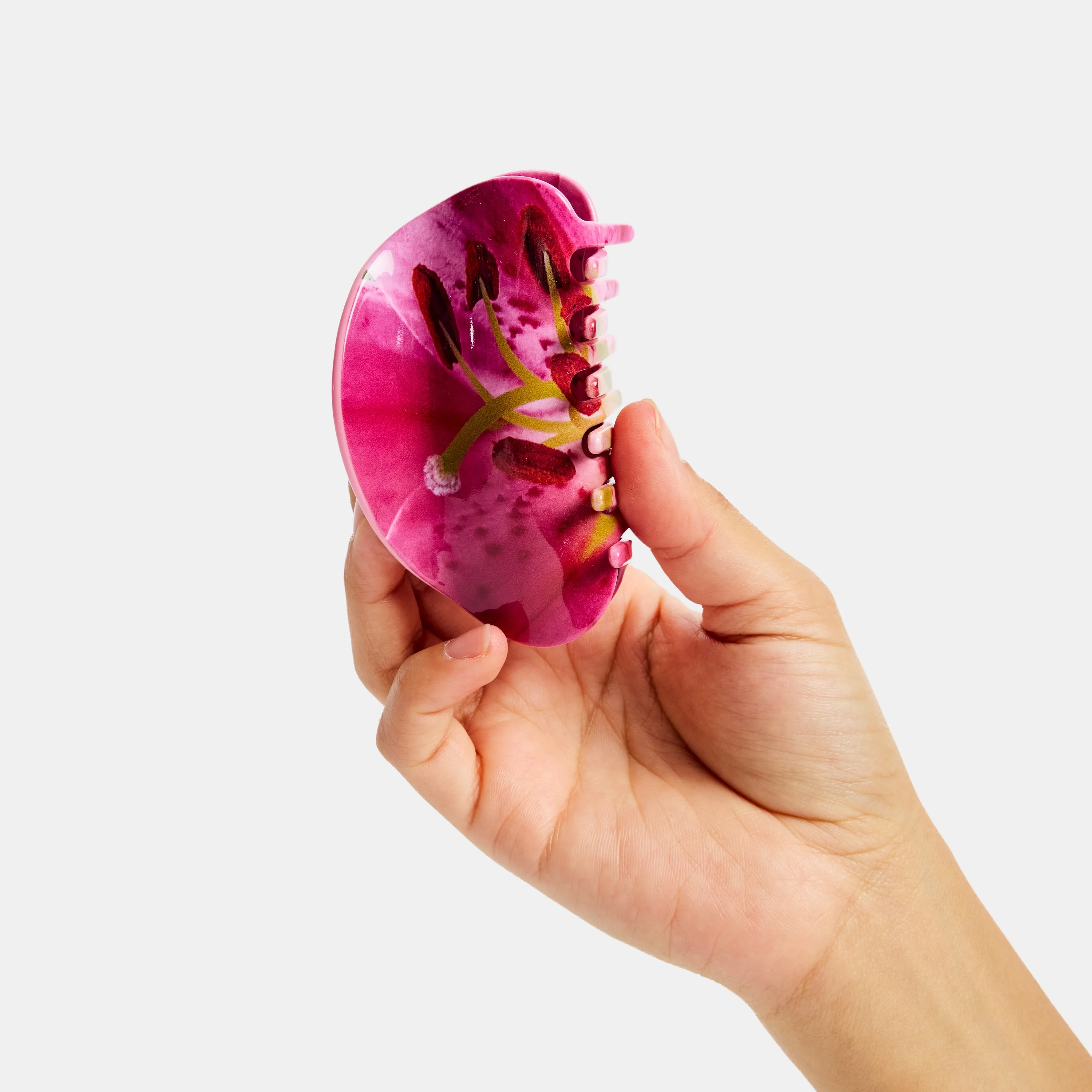 Suki Claw in Lily - Image 4